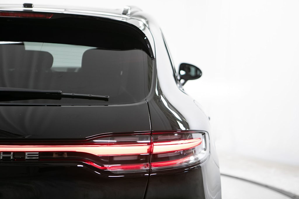 Thumbnail: 2026 Porsche Macan - 26