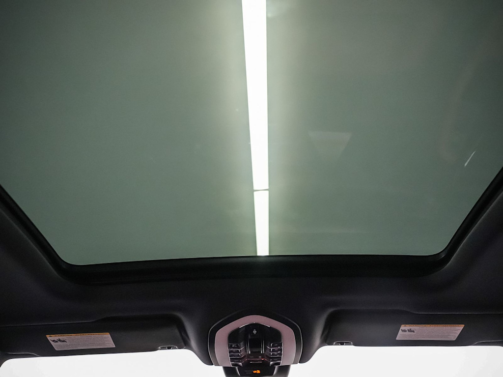Thumbnail: 2026 Porsche Macan - 24