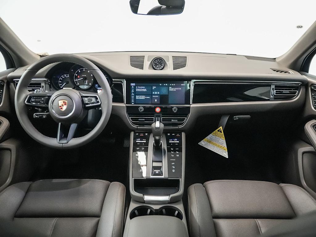 Thumbnail: 2026 Porsche Macan - 9