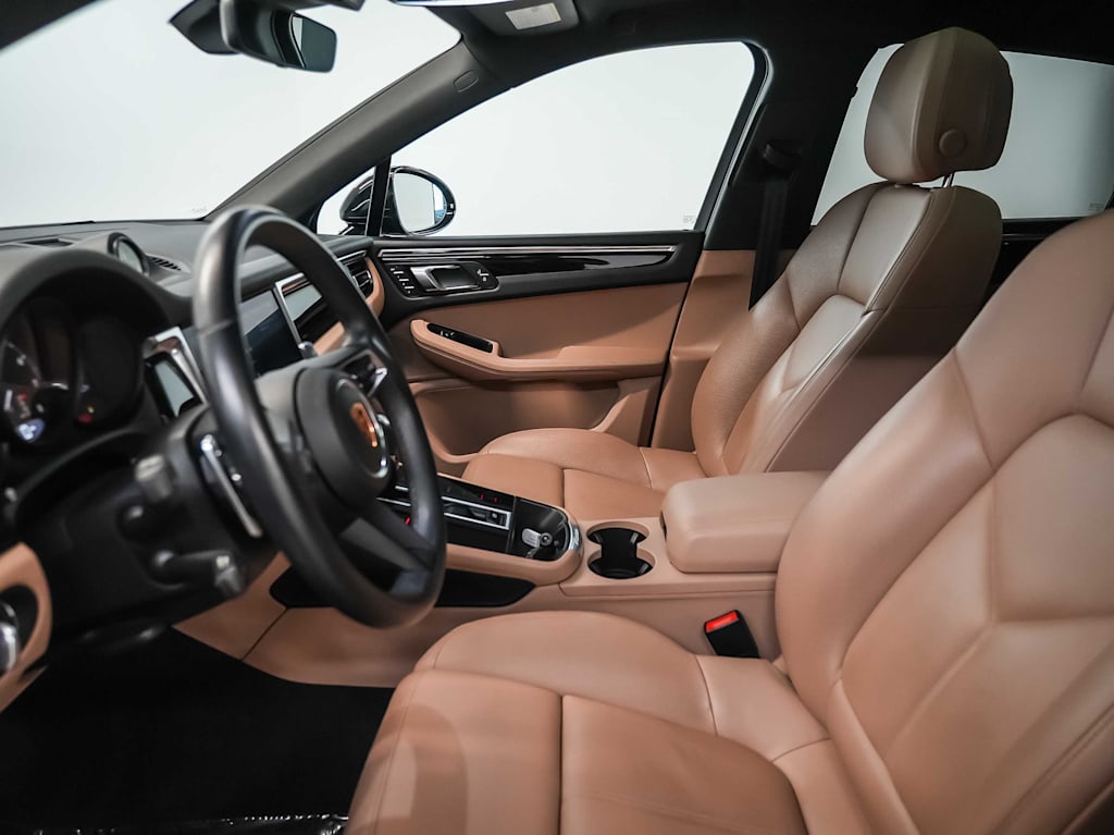 Thumbnail: 2023 Porsche Macan - 22