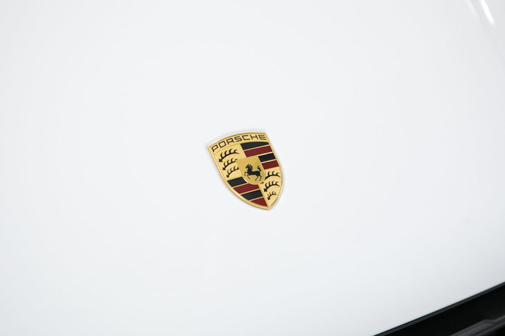Thumbnail: 2023 Porsche Macan - 21