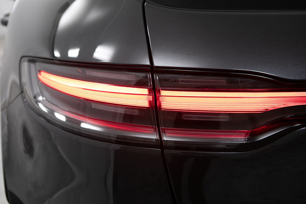 Thumbnail: 2024 Porsche Macan - 23