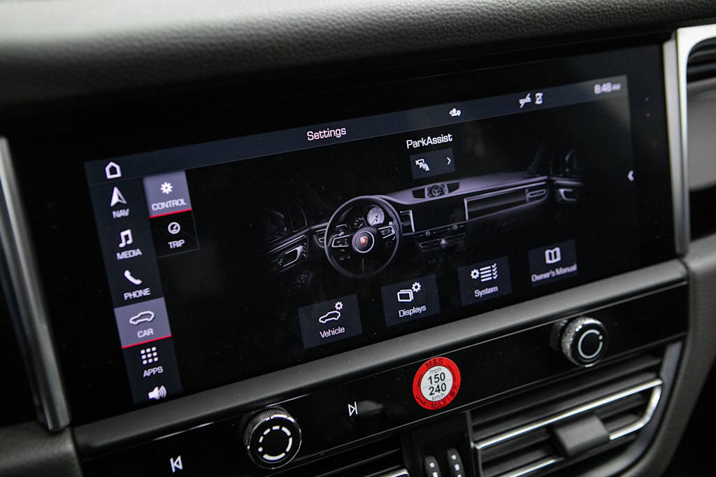 Thumbnail: 2024 Porsche Macan - 11