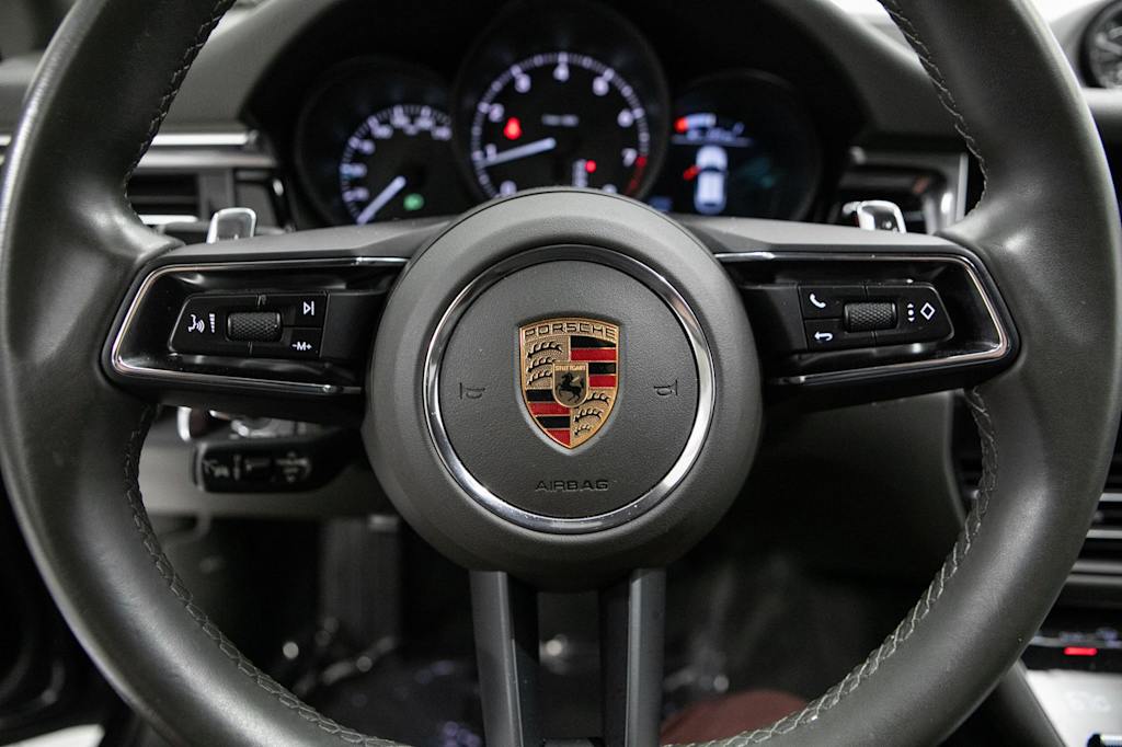 Thumbnail: 2024 Porsche Macan - 20