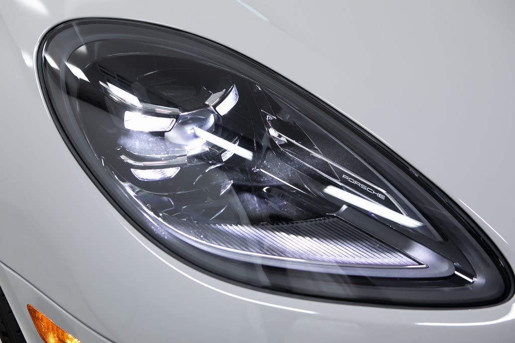 Thumbnail: 2026 Porsche Macan - 33