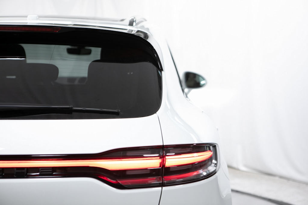 Thumbnail: 2026 Porsche Macan - 36