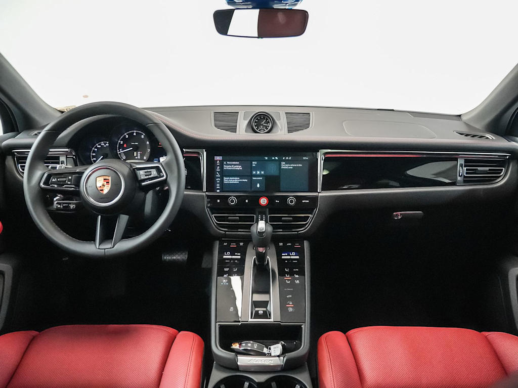 Thumbnail: 2026 Porsche Macan - 10