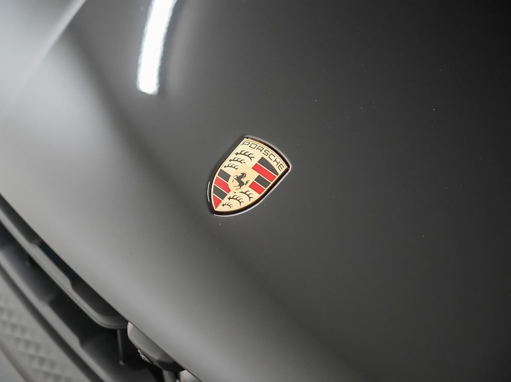 Thumbnail: 2026 Porsche Macan - 7