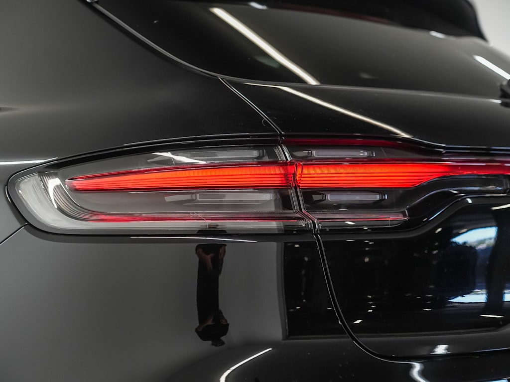 Thumbnail: 2026 Porsche Macan - 24