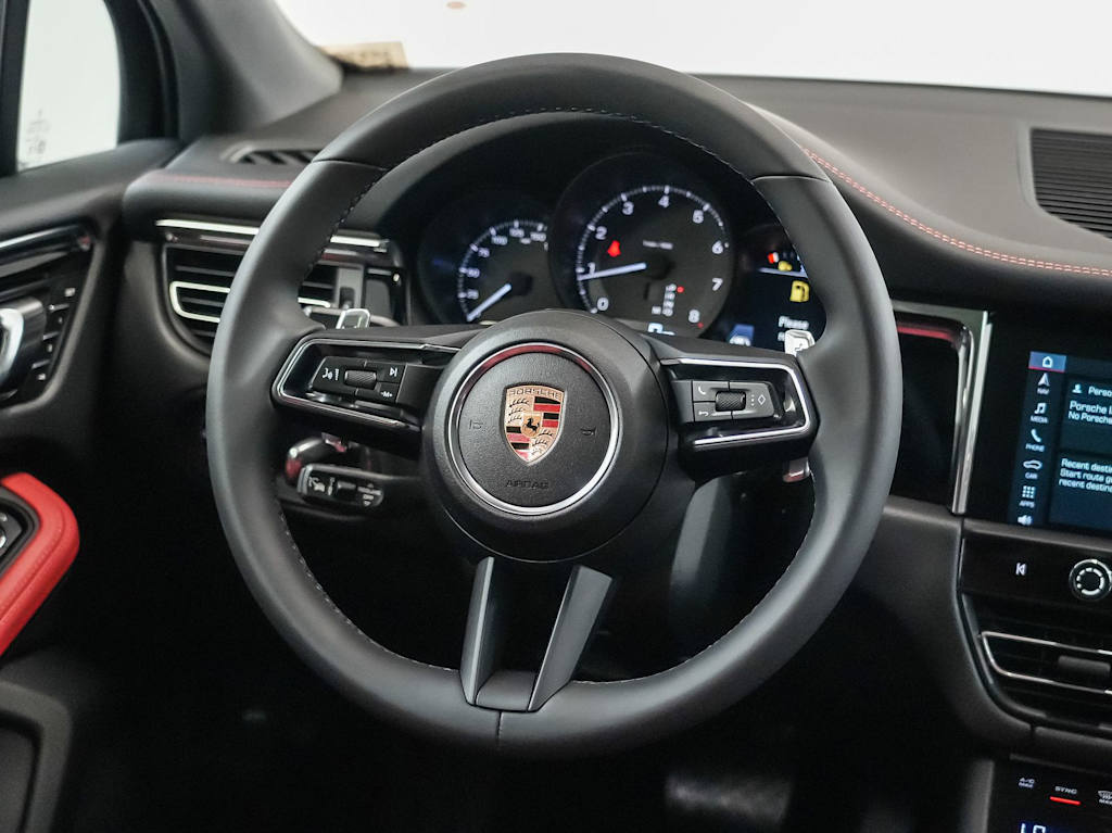 Thumbnail: 2026 Porsche Macan - 14