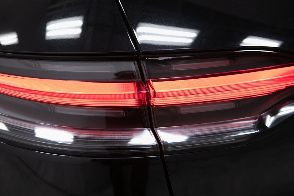 Thumbnail: 2024 Porsche Macan - 33