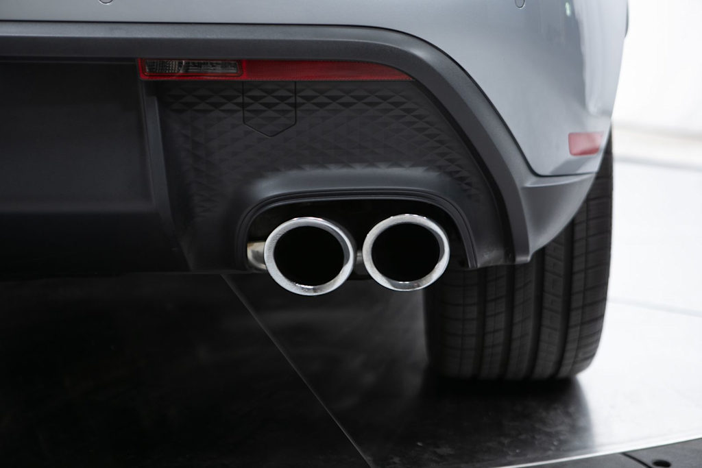 Thumbnail: 2026 Porsche Macan - 25