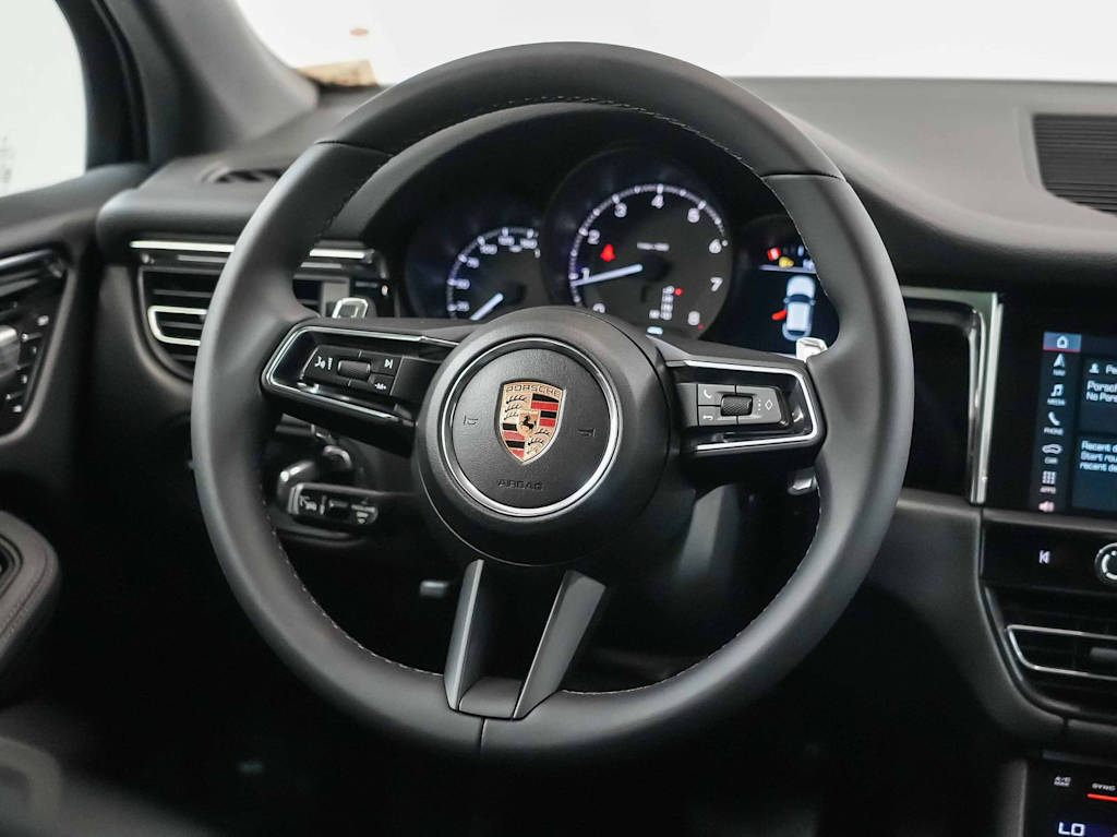 Thumbnail: 2026 Porsche Macan - 13