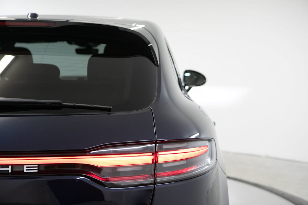 Thumbnail: 2023 Porsche Macan - 37
