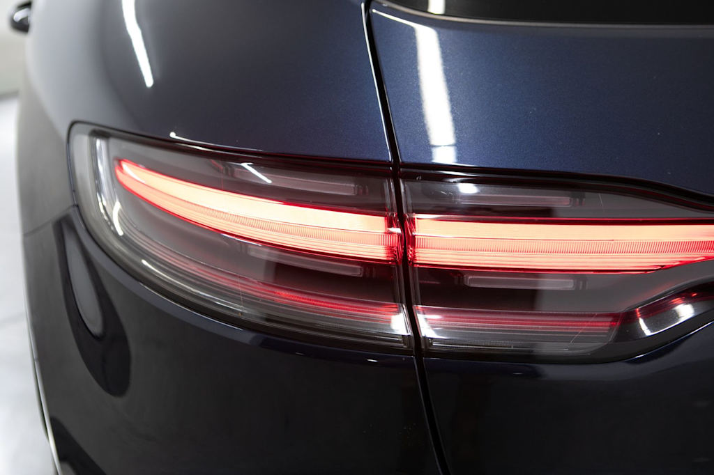 Thumbnail: 2023 Porsche Macan - 34