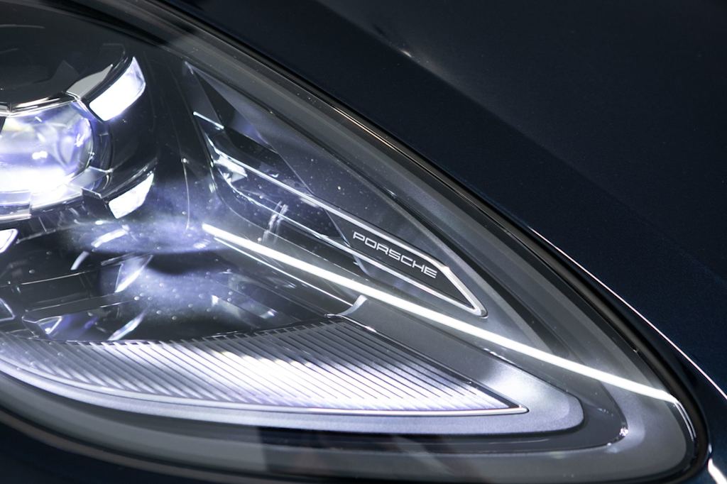 Thumbnail: 2023 Porsche Macan - 19
