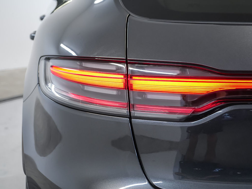 Thumbnail: 2024 Porsche Macan - 22