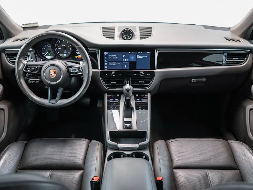 Thumbnail: 2024 Porsche Macan - 9