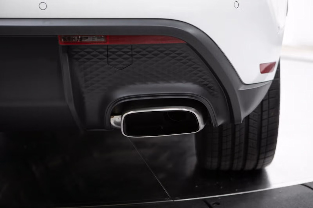 Thumbnail: 2025 Porsche Macan - 24