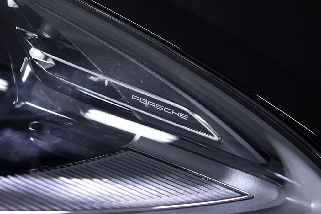 Thumbnail: 2026 Porsche Macan - 12