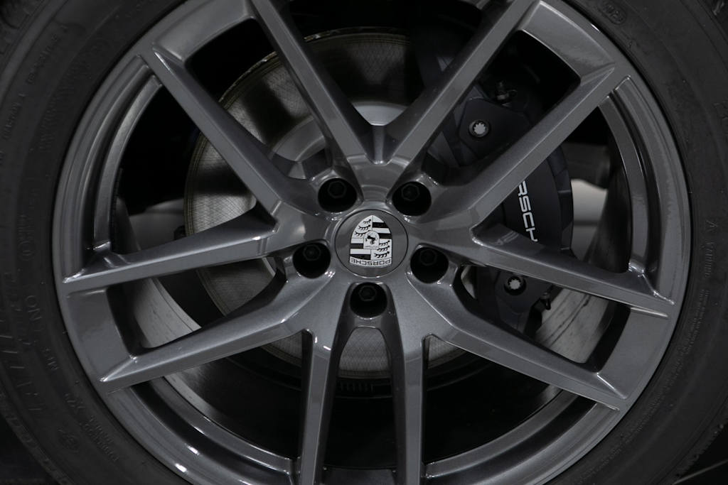 Thumbnail: 2026 Porsche Macan - 8