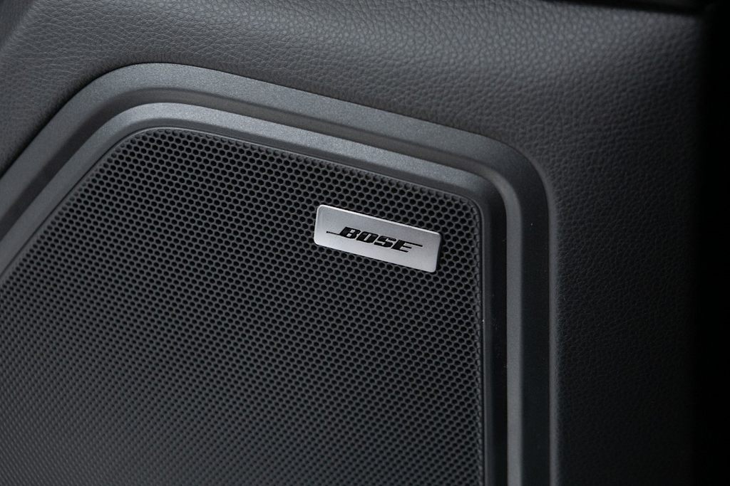 Thumbnail: 2026 Porsche Macan - 30