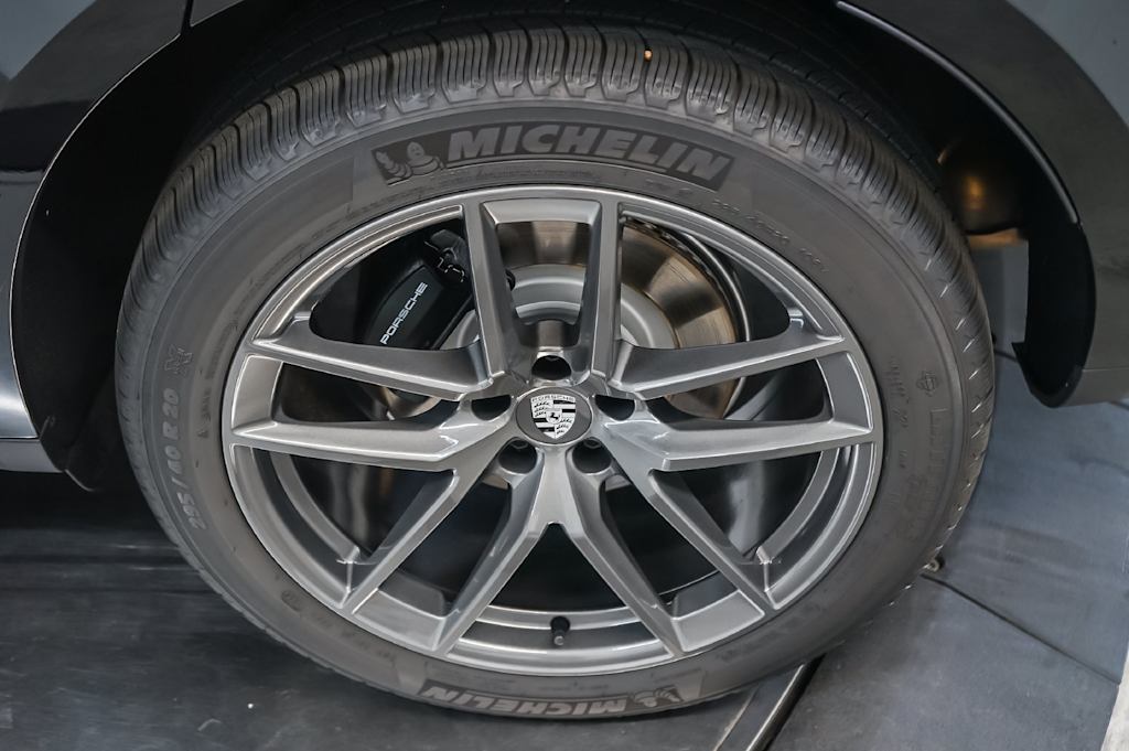 Thumbnail: 2026 Porsche Macan - 7