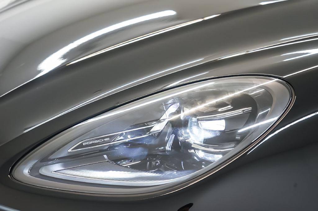 Thumbnail: 2026 Porsche Macan - 26