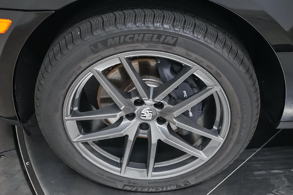 Thumbnail: 2026 Porsche Macan - 25