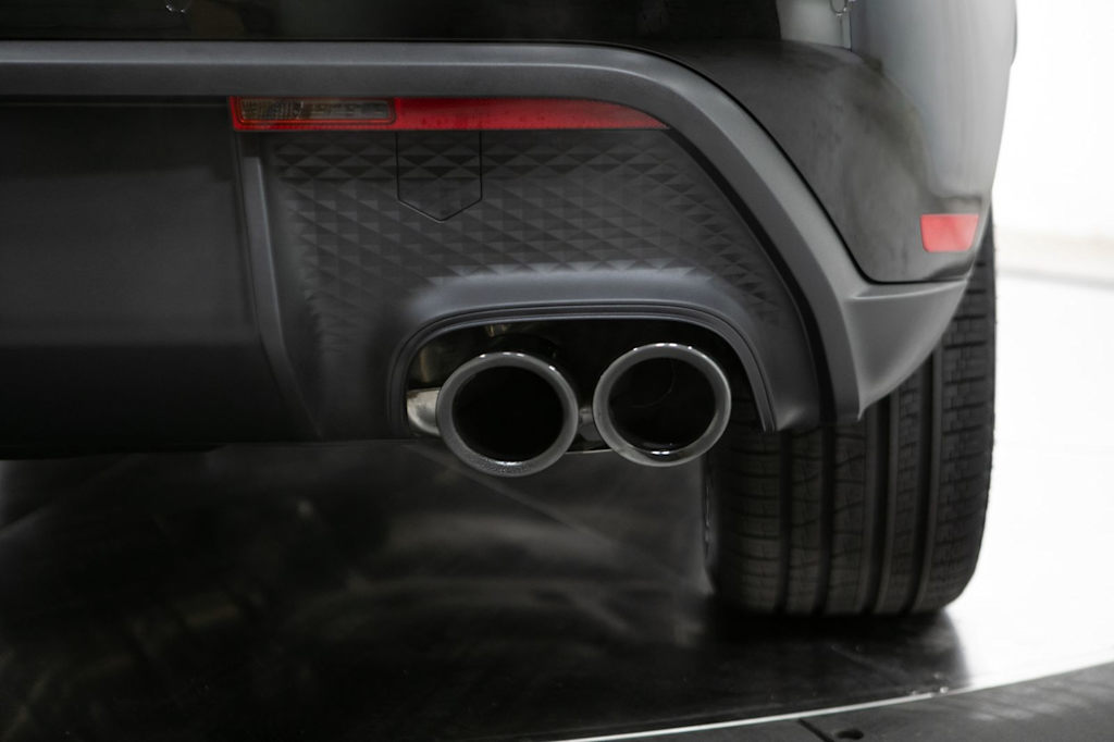 Thumbnail: 2026 Porsche Macan - 25