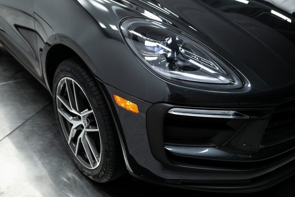 2023 Porsche Macan Base 6