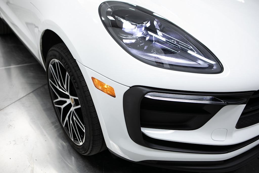 Thumbnail: 2024 Porsche Macan - 5