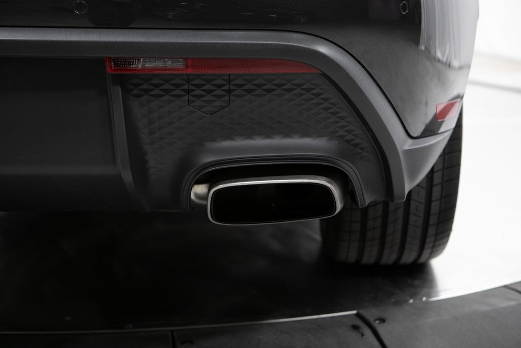 Thumbnail: 2025 Porsche Macan - 37