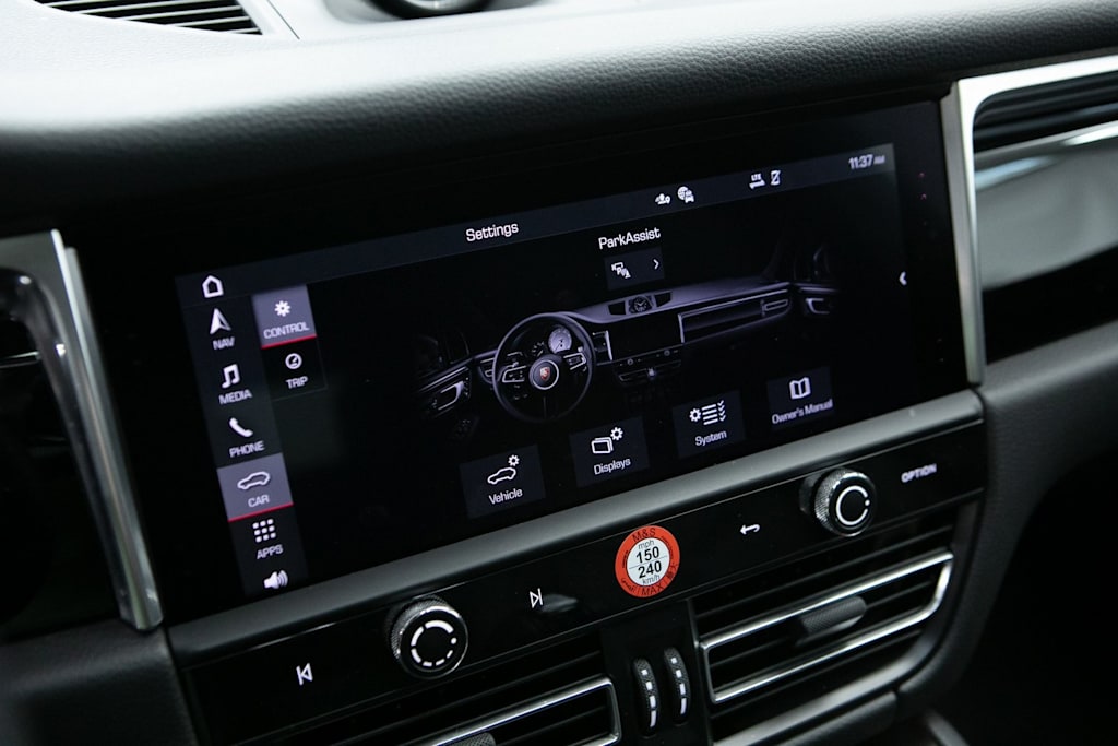 Thumbnail: 2025 Porsche Macan - 11