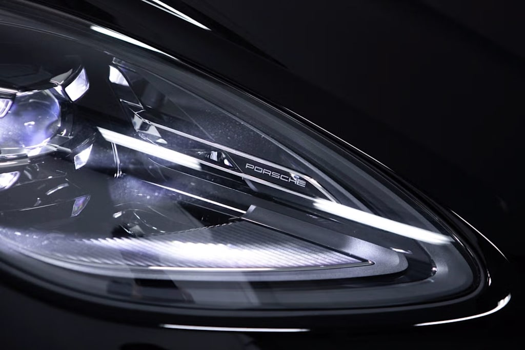 Thumbnail: 2026 Porsche Macan - 20
