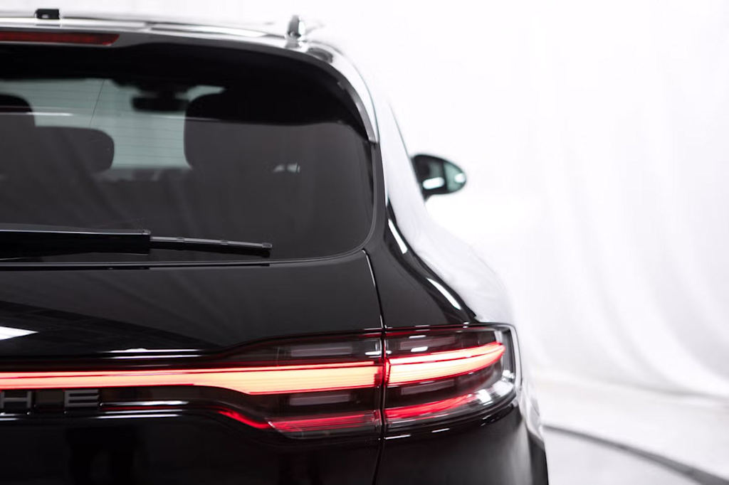 Thumbnail: 2026 Porsche Macan - 24