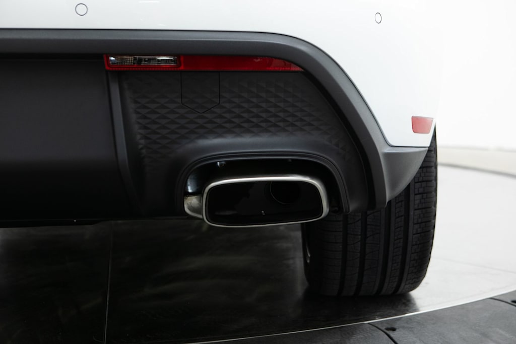 Thumbnail: 2026 Porsche Macan - 38