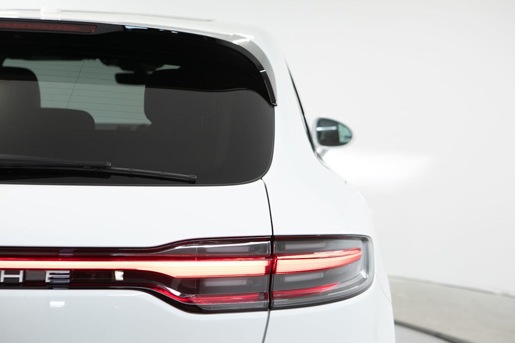 Thumbnail: 2026 Porsche Macan - 39