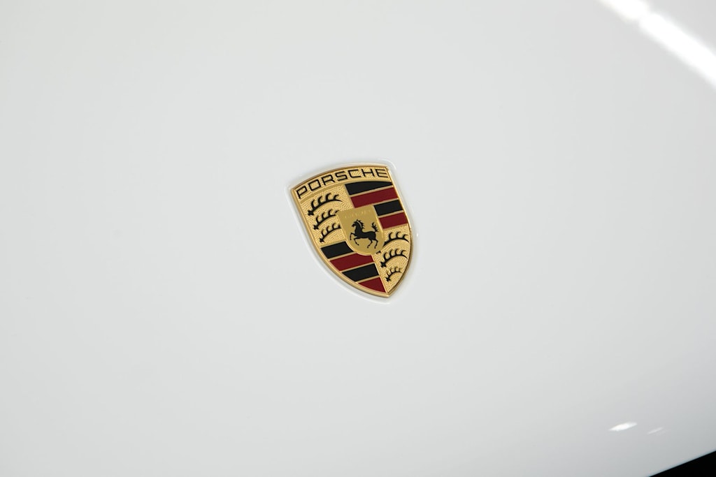 Thumbnail: 2026 Porsche Macan - 21