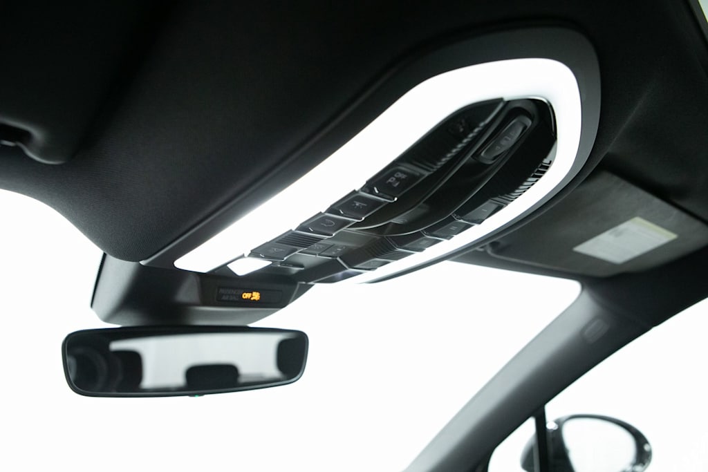 Thumbnail: 2023 Porsche Macan - 27