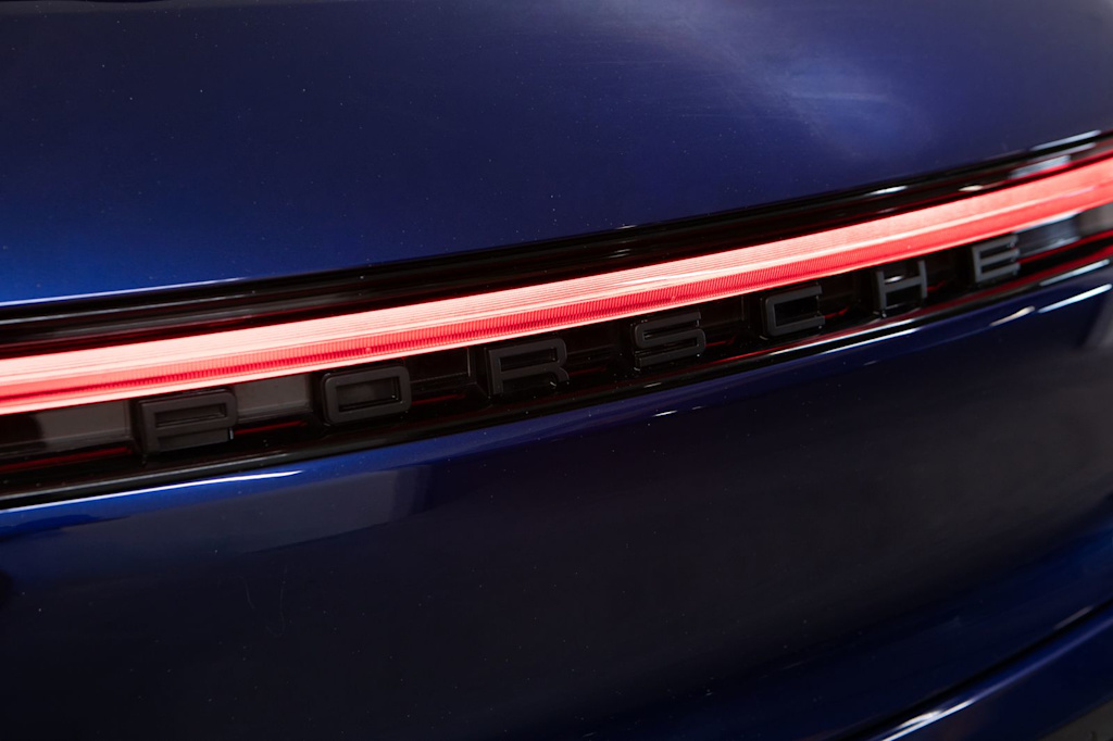 Thumbnail: 2023 Porsche Macan - 36