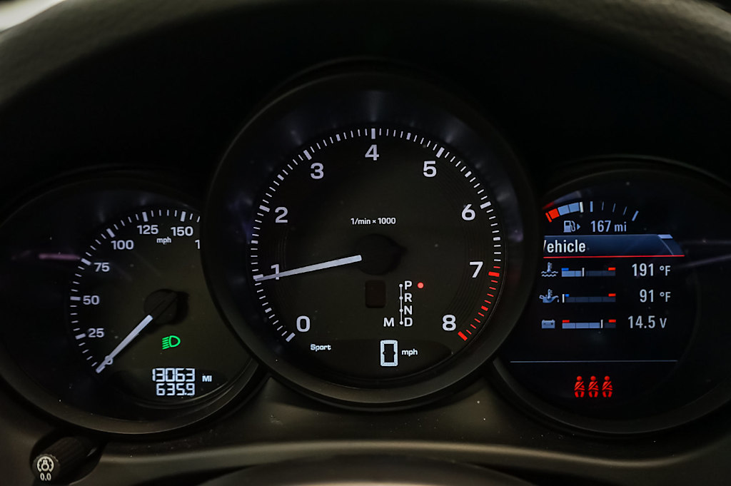 Thumbnail: 2023 Porsche Macan - 18