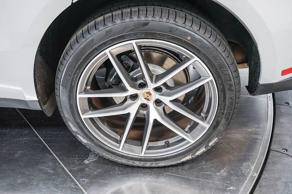 Thumbnail: 2023 Porsche Macan - 8