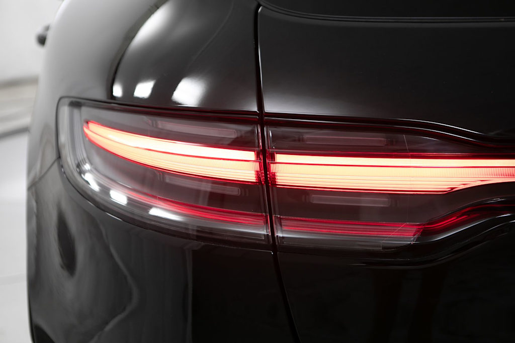 Thumbnail: 2024 Porsche Macan - 22