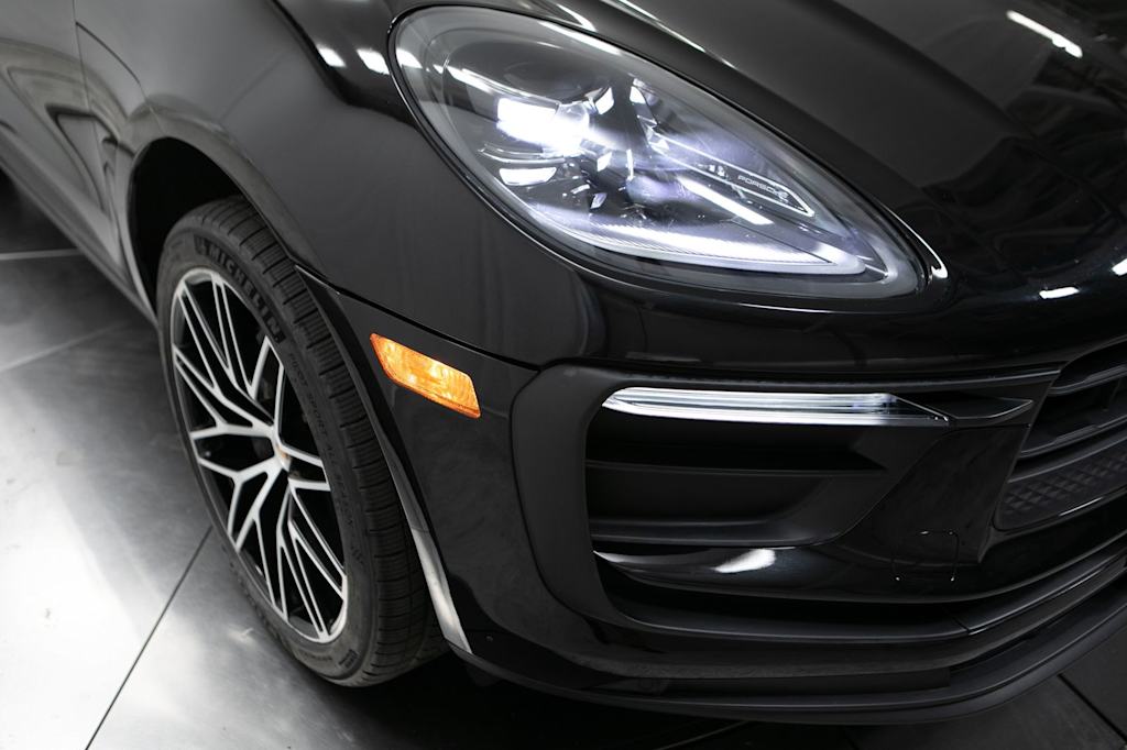Thumbnail: 2024 Porsche Macan - 5