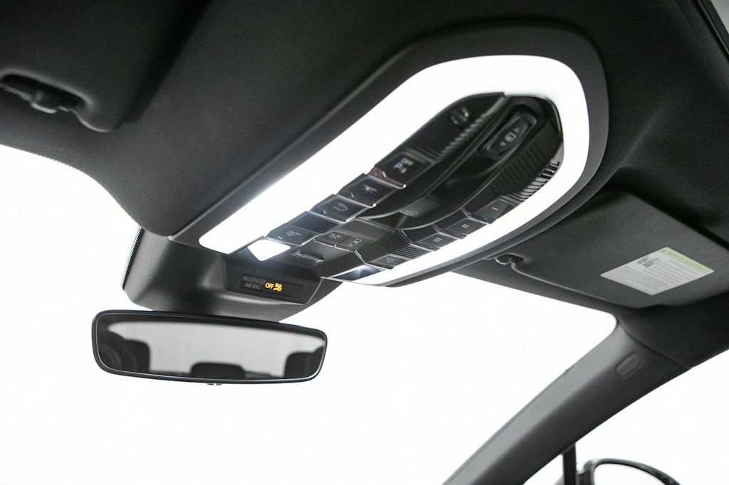 Thumbnail: 2024 Porsche Macan - 34