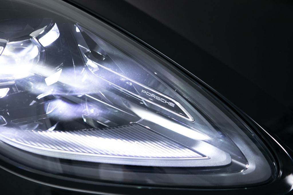 Thumbnail: 2024 Porsche Macan - 20
