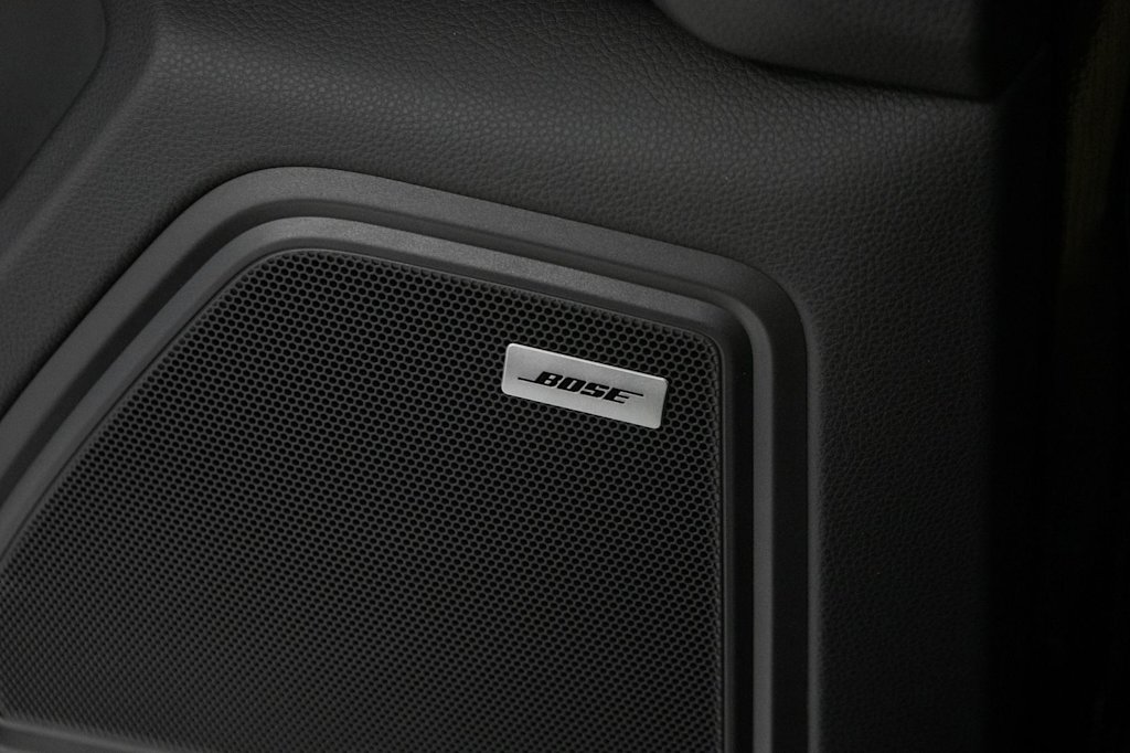 Thumbnail: 2024 Porsche Macan - 35