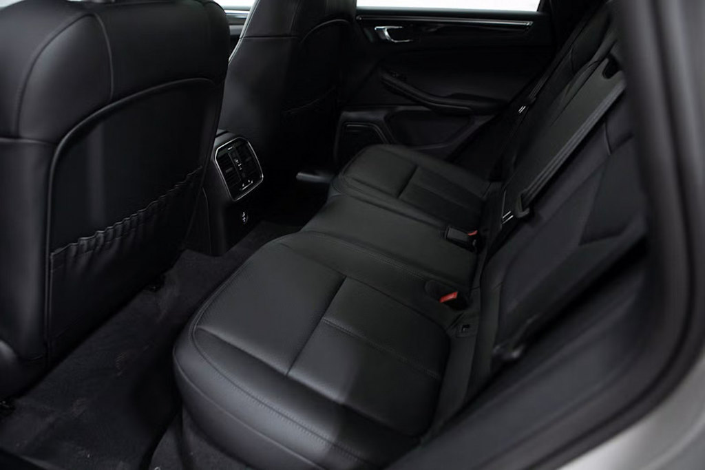 Thumbnail: 2025 Porsche Macan - 11