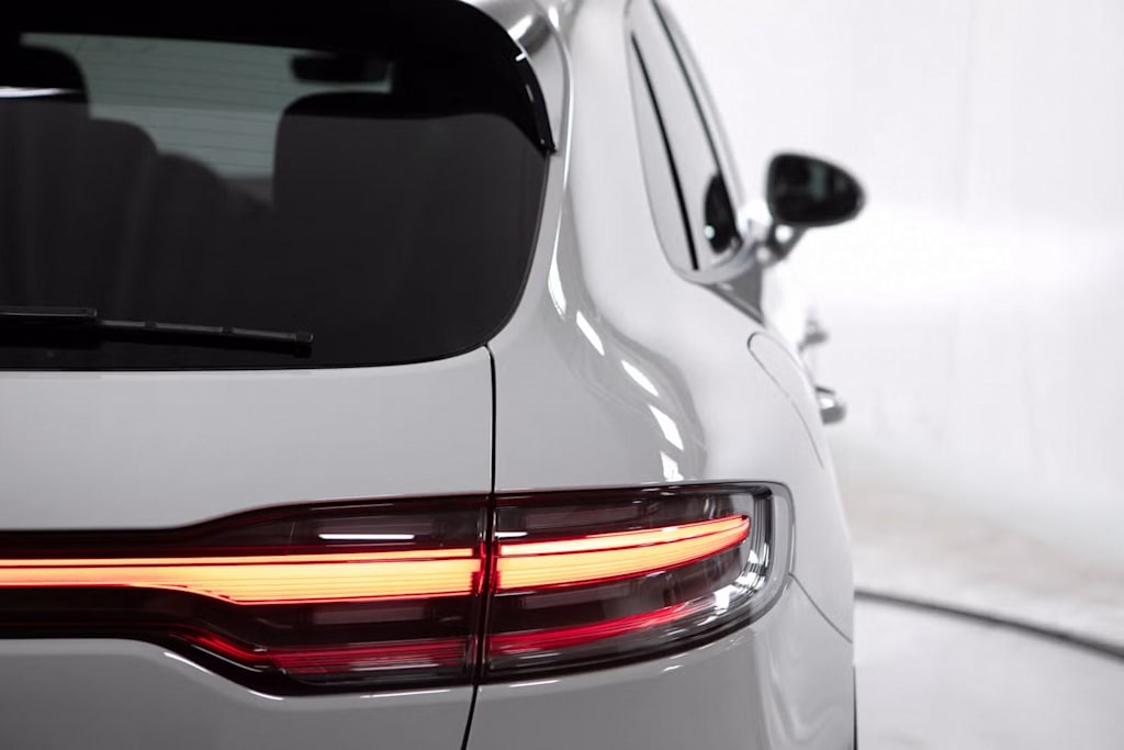 Thumbnail: 2025 Porsche Macan - 37